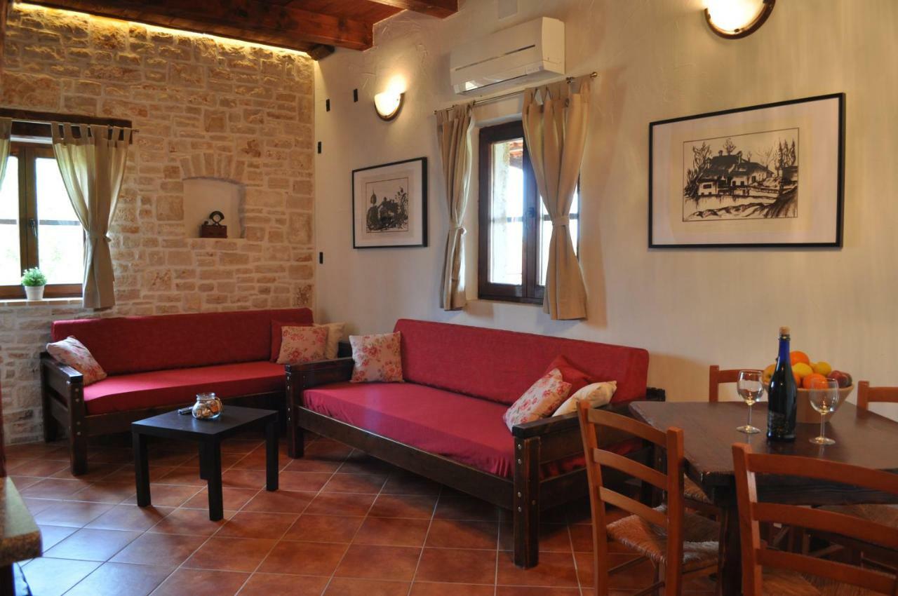 Apartments Oliva Fiorini Екстериор снимка